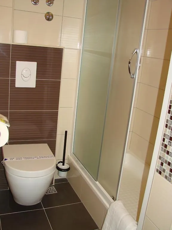 *** بيت ضيافة Palace Inn Rooms سبليت كرواتيا