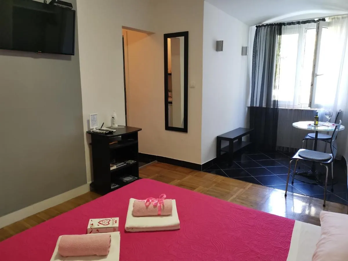 Palace Inn Rooms Split 3*,